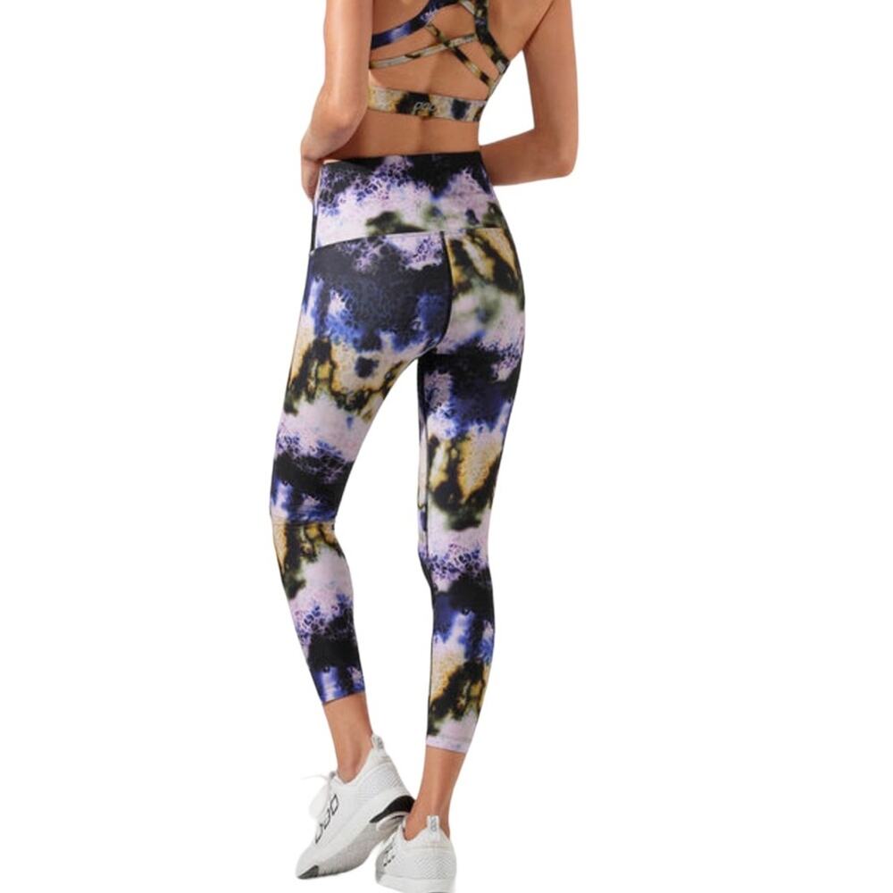 LORNA JANE Purple Tie Dye Core Ankle Biter Tights Leggings Women’s Size Small